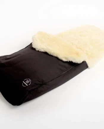 Naturkind Lammeskind Kørepose Emil  Slim Black