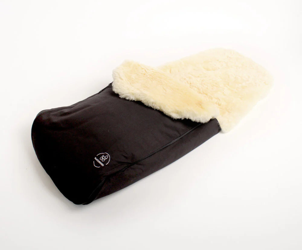 Naturkind Lammeskind Kørepose Emil  Slim Black